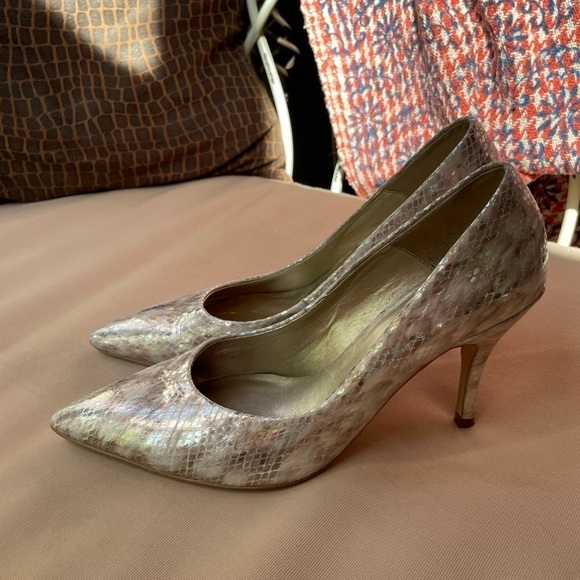 Sacha London Snake Leather Pointed Toe Pump Silver - Picture 3 of 6